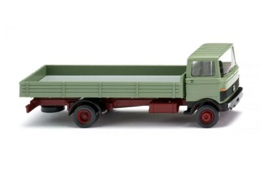 Pritschen-Lkw (MB LP 809) - hellgrün