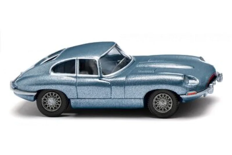 Jaguar E-Type Coupé - opalescent blue met
